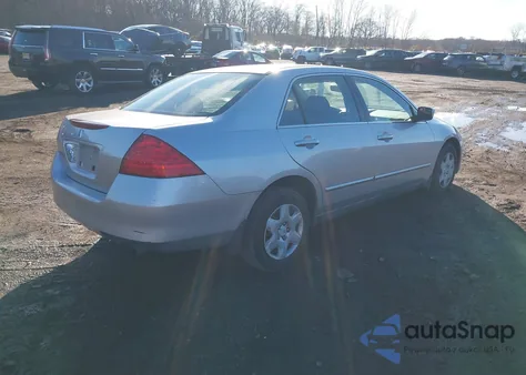 2006 Honda Accord 2.4 Lx из США, поврежденный, VIN 1HGCM56496A127441
